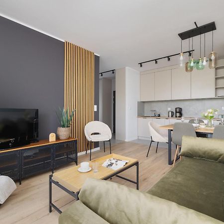 Stylowy Apartament Z Dwiema Sypialniami Balkonem I Parkingiem By Noclegi Renters Katowice Exteriör bild